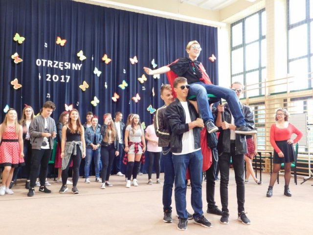OTRZĘSINY 2017